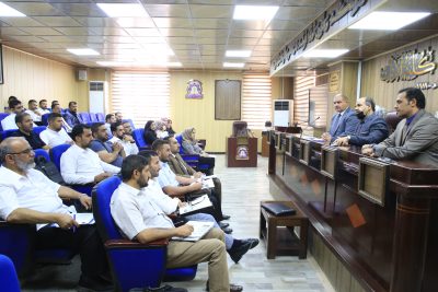 العميدالأستاذ الدكتور حسين داخل البهادلي يلتقي طلبة الدراسات العليا