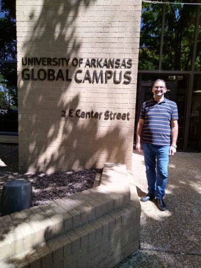 تدريسي في آداب العراقية يشارك بدورة في الولايات المتحدة الامريكية