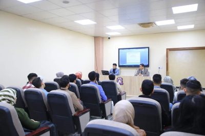 قسم اللغة الإنكليزية يقيم ورشة علمية بعنوان ( كيفية كتابة بحث التخرج )  ‏