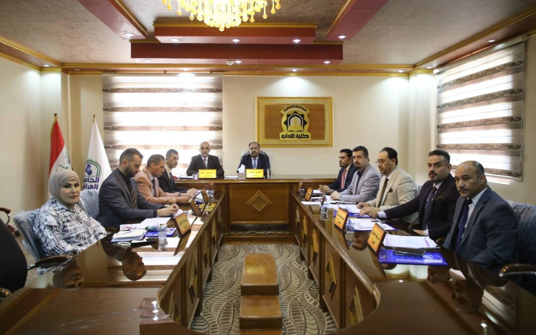 مجلس كلية الآداب يعقد جلسته الأولى للعام الدراسي الجديد 2026-2027