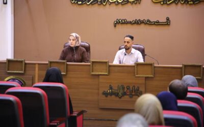 كلية الآداب تواصل حملتها التوعوية لتعزيز الوعي بمخاطر العصر الرقمي والاجتماعي لطلبة الدراسات العليا