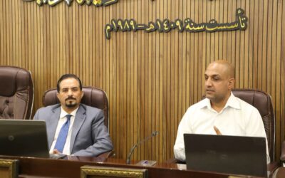كلية الآداب تقيم ندوة علمية بعنوان (الشباب بين الهوية والانجراف نحو التطرف)